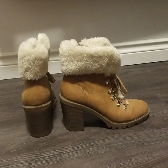 GUESS BOOTS - Picture 3 of 4